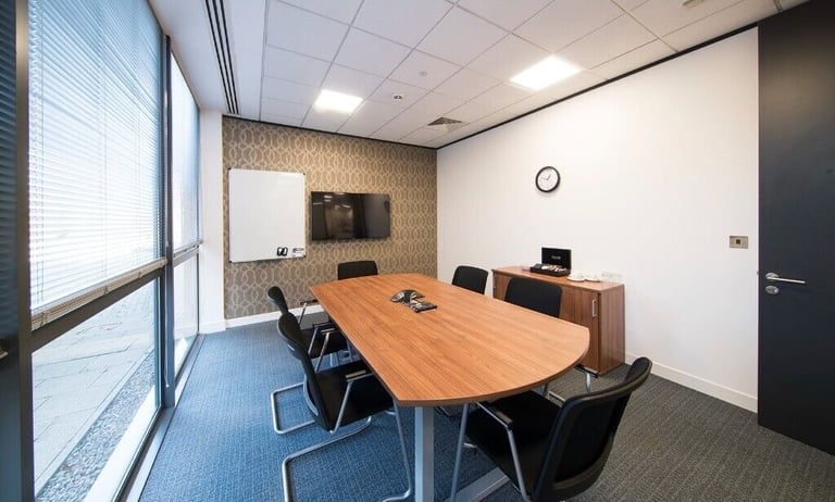 High Wycombe - HP14 3FE, 4 Desk serviced office to rent at Beacon House