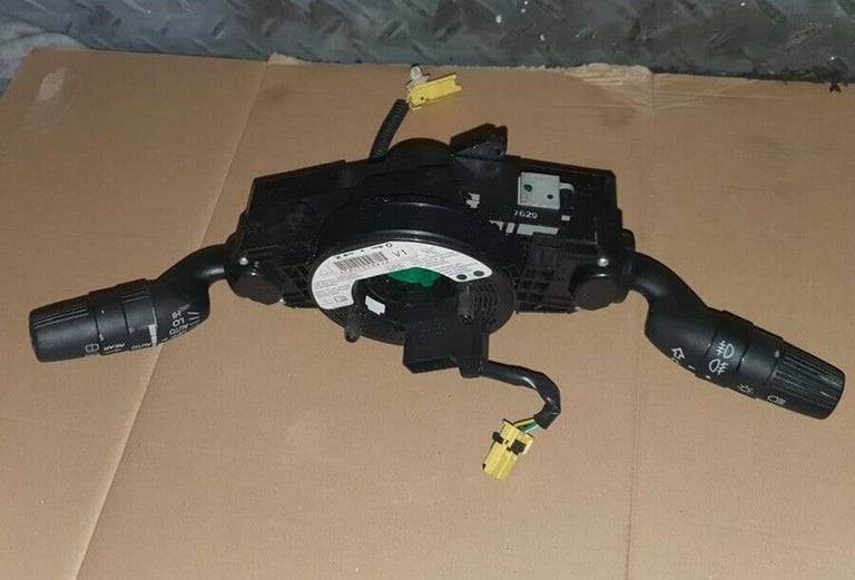 image for Honda CRV Indicator & Wiper Stalk Unit 35250SWAE410M1 2007