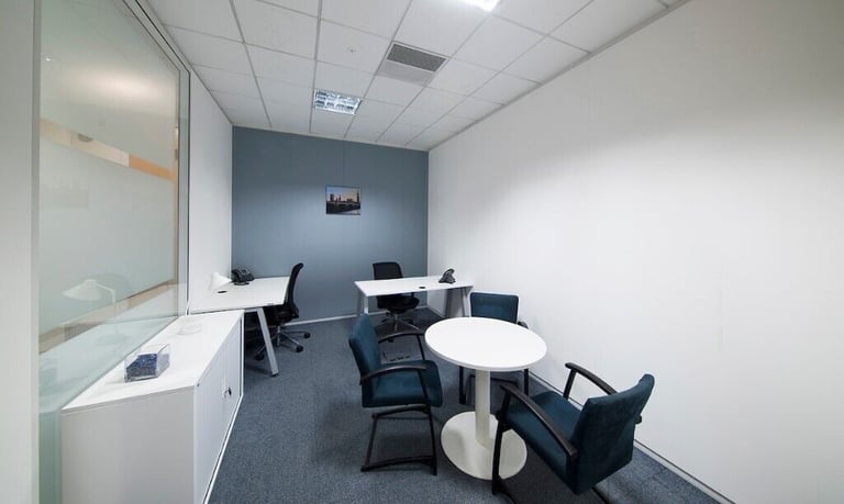 Slough - SL1 4DX, 4 Desk private office available at 268 Bath Road