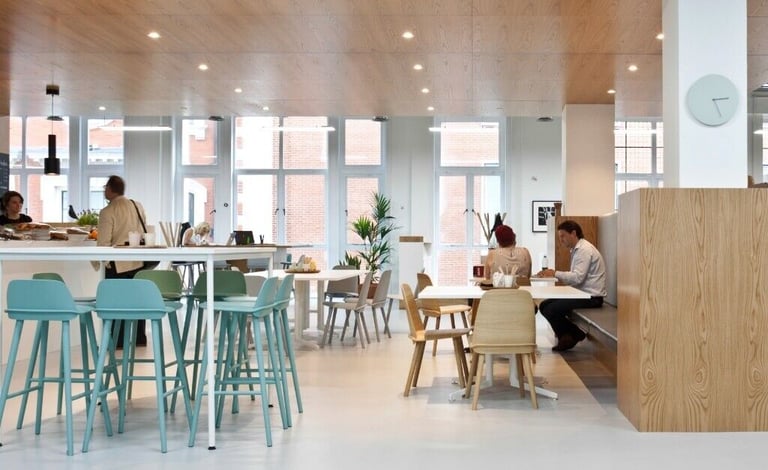 London - W1W 8HF, Open plan office space for 10 people at Spaces Oxford Street