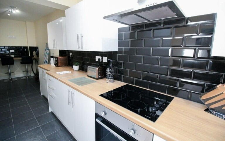 **FRIENDLY HOUSE SHARE IN ROSSINGTON**