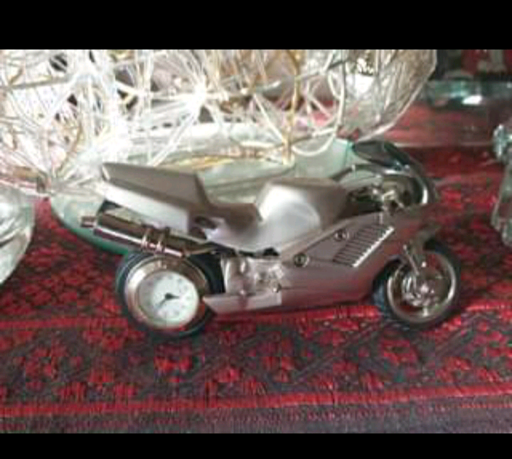 Quartz motor clock 