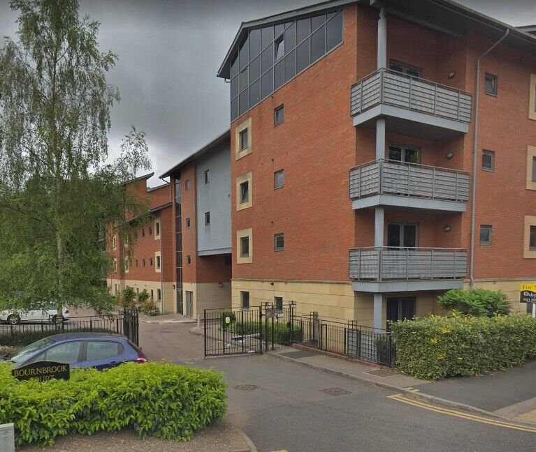 Gated open-air 24/7 parking near ***BIRMINGHAM UNI & HOSPITAL*** (4465) B5 7SQ