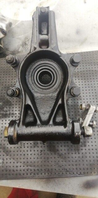 Lamborghini Urraco Rh Rear hub and hub housing