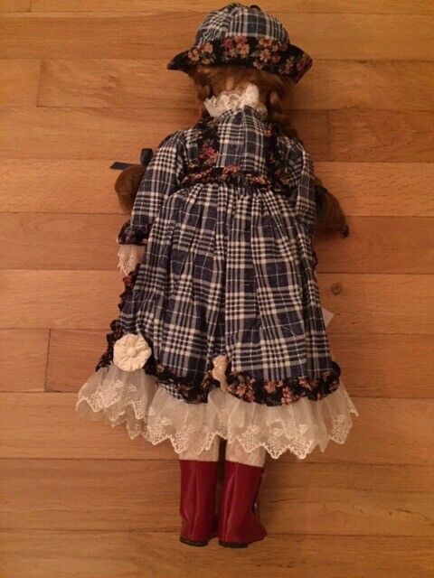  Porcelain doll, 20 years old, unused, boxed