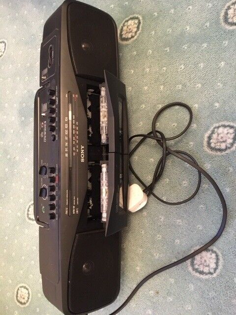 SONY portable Radio, Cassette CFS-W304L11