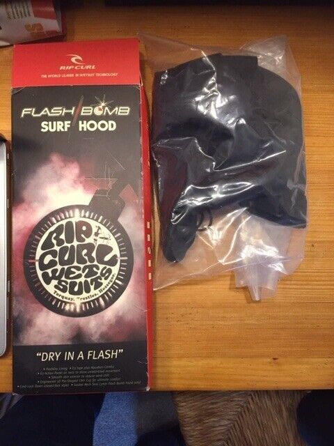 image for RIPCURL FLASHBOMB 3MM WETSUIT HOOD (Mens Medium) 