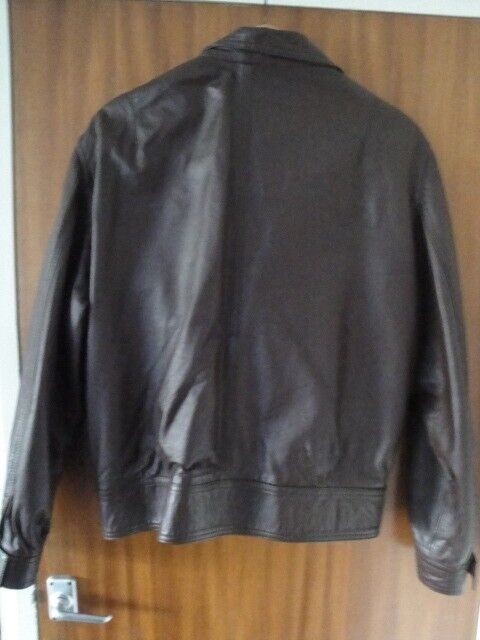 Real Leather Jacket. (Men's). Dark (Chocolate) Brown. Bomber Style. Size L  RefC329