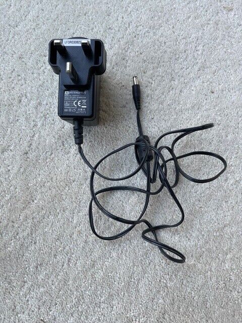 JENTEC TECHNOLOGY LTD AG2412-C +12V/2A AC Adaptor Power Supply. Collect Chichester