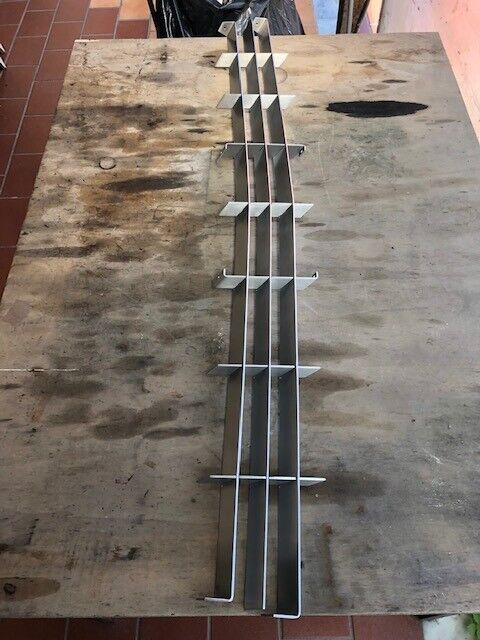Front grill Ferrari 308 Gt4