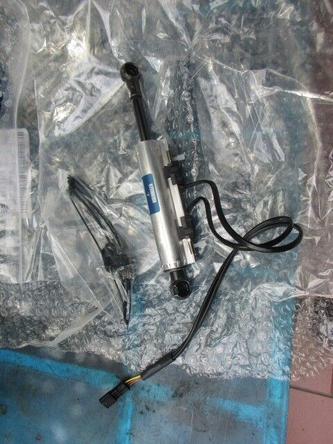 Hydraulic cylinders for capote Maserati Grancabrio and Mc Centenario