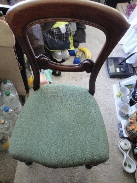 Victorian Extending Table and 9 chairs. Ref L889