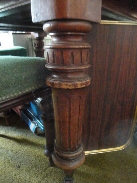 Victorian Extending Table and 9 chairs. Ref L889