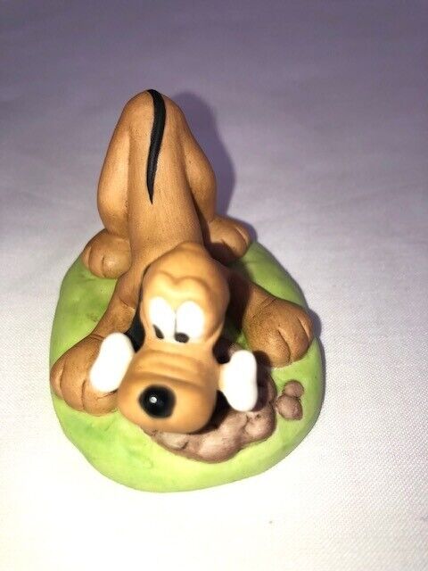 Disney Grolier Porcelain Figurines  Pluto and Minnie Mouse