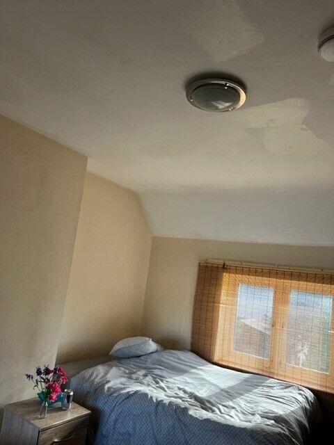 SHARED HOUSE AVAILABLE IN BASALL HEATH - JSA, DSS, ESA, PIP, UNIVERSAL CREDIT accepted