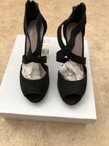 Brand New Ladies High Heeled sandals Size UK 4 / EUR 37