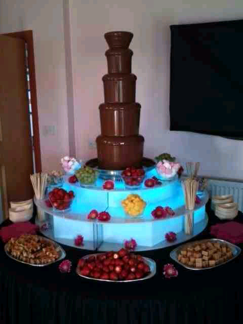  CHOCOLATE FOUNTAIN HIRE BIRTHDAY PARTY, WEDDING 10%Discount on Final 