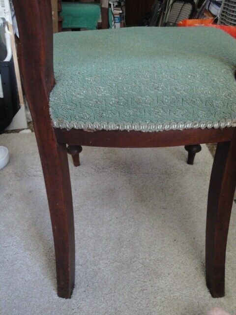 Victorian Extending Table and 9 chairs. Ref L889