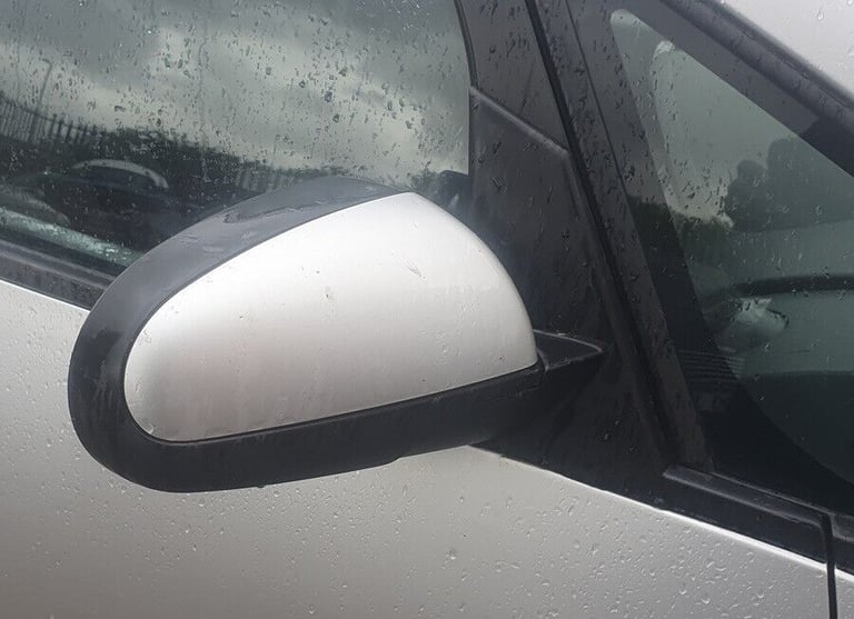 image for Mitsubishi Colt Right Side Wing Mirror Silver 2009