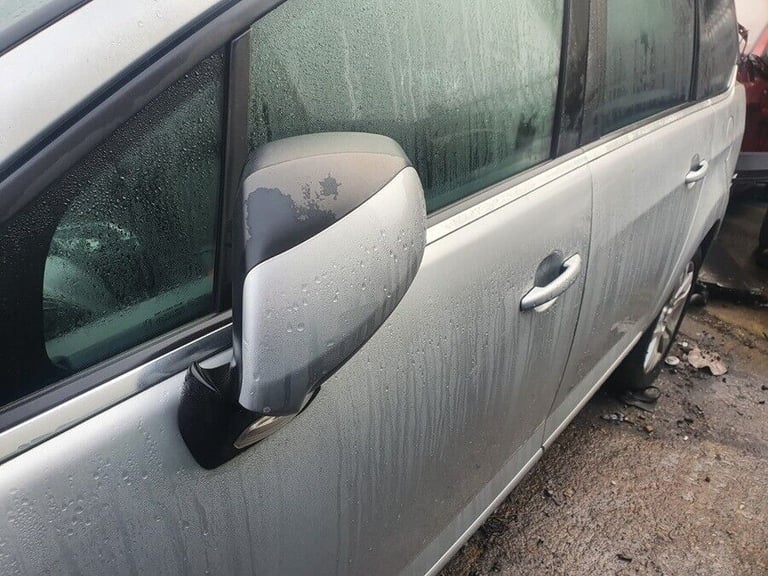 Peugeot 5008 Left Side Front Door Complete NO Mirror Silver 2010