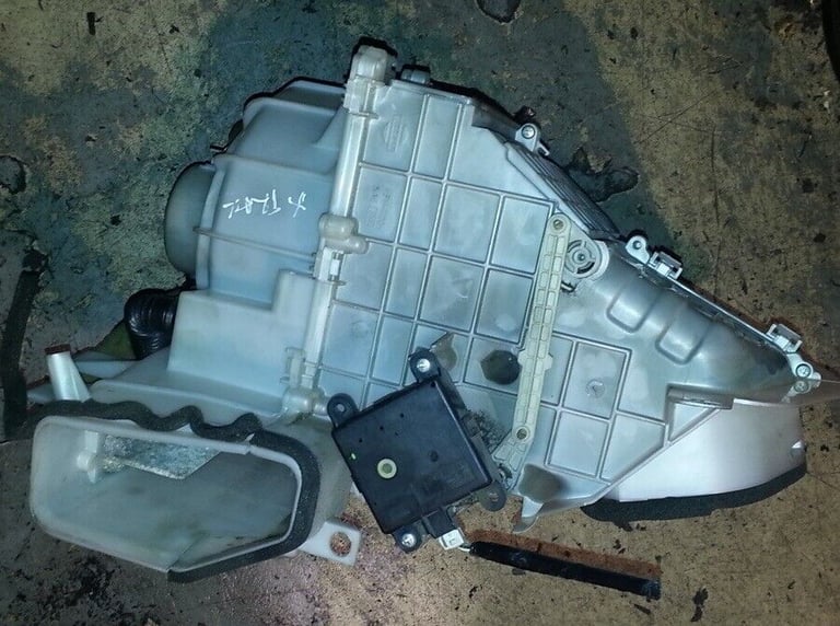 Nissan X Trail Heater Blower an & Motor Unit 2004