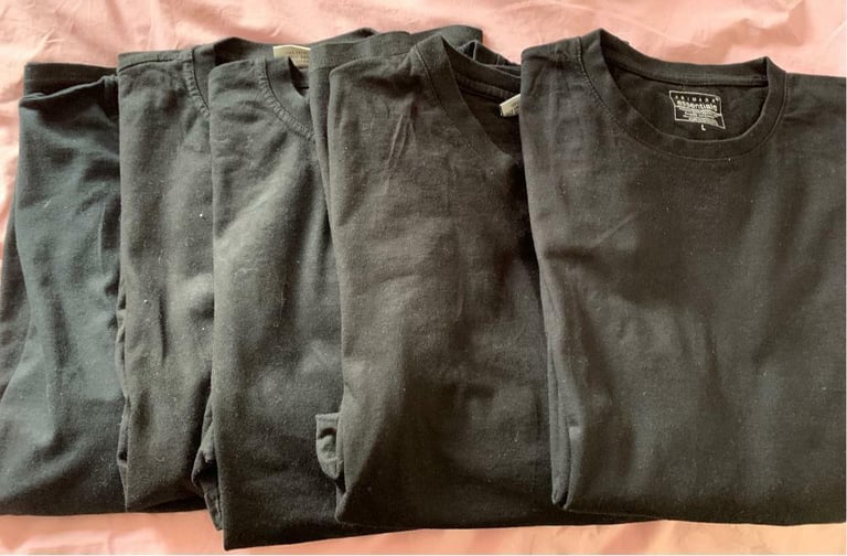 image for FIVE LARGE MAN'S CASUAL T-SHIRTS