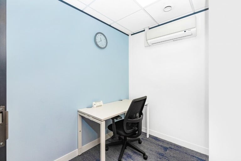 Salisbury - SP1 1EY, office to rent at Cross Keys House