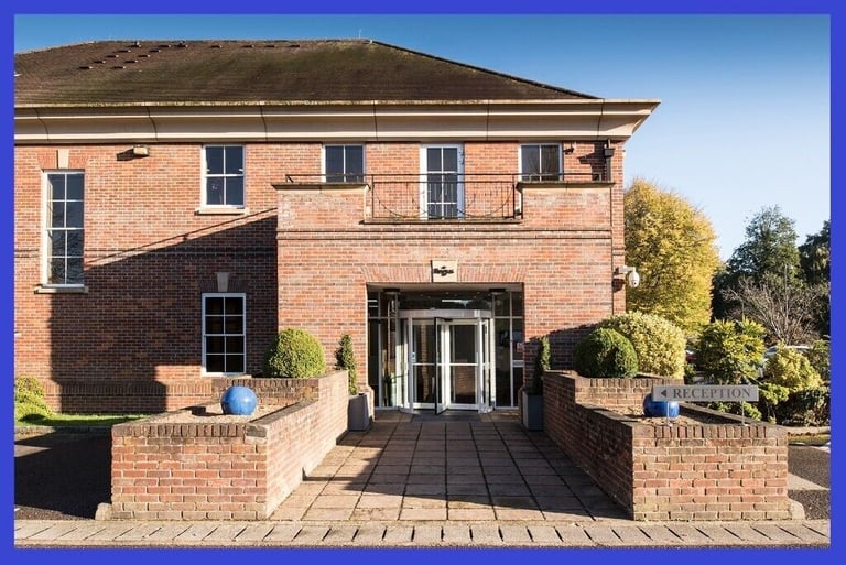 Amersham - HP7 0UT, 1 Desk serviced office to rent at St Mary's Court