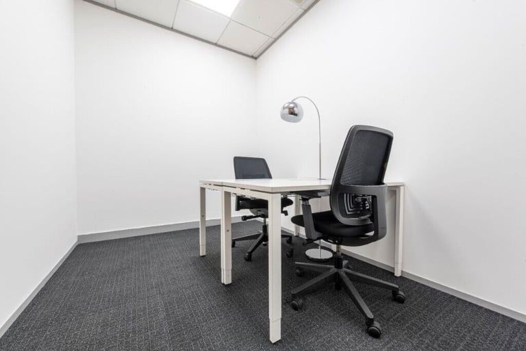 Oxford - OX4 4GP, 1 Desk serviced office to rent at Oxford Science Park