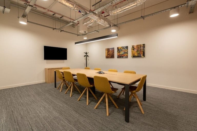 Bournemouth - BH8 8GS, Open Plan serviced office to rent at 19 Oxford Road