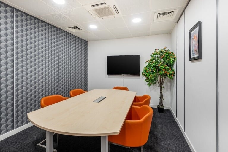 Edinburgh - EH2 2ER, Open plan 5381 sqft serviced office to rent at Princes Street
