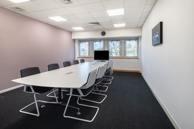 Birmingham - B37 7YN, Membership Office 5, 10 or unlimited days at Birmingham NEC/Airport	