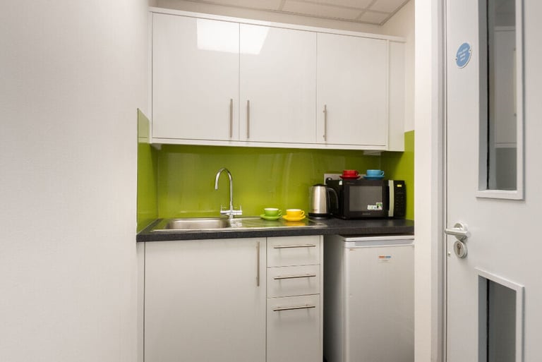 Andover - SP10 3FG, All-inclusive access to coworking space in Basepoint East Portway Business Park
