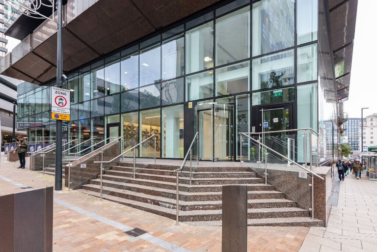 Leeds - LS1 5HD, Work, meet and collaborate in a shared office space in Spaces Park Row