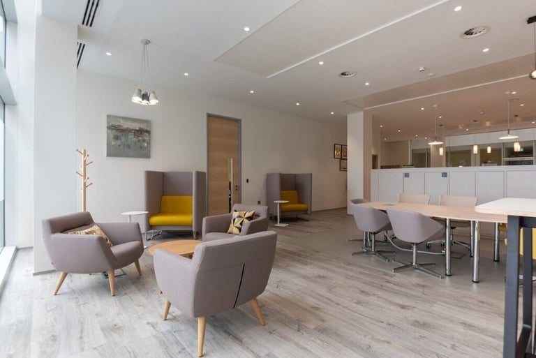 Reading - RG1 3EU, 2 Desk serviced office to rent at Davidson House