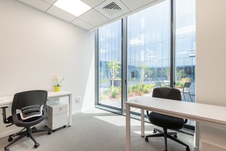 Glasgow - G2 4JR, 1 Desk private office available at Spaces Charing Cross