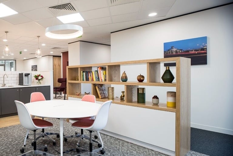 Barking - IG11 8BB, 3 Work station private office to rent at Jhumat House 