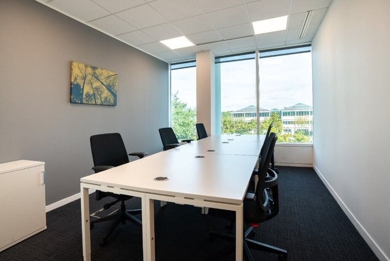 Northampton - NN4 7PA, Your private office 2 desk to rent at 400 Pavilion Drive