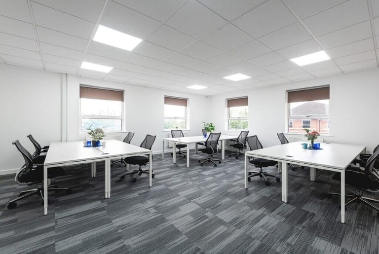 *Offices in Milton Keynes, No agent fee. Book a viewing today 