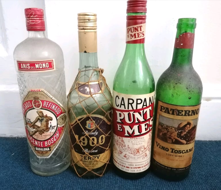 SELECTION 1960s to 1990s RARE & COLLECTABLE ALCOHOL BOTTLES 12 empty b