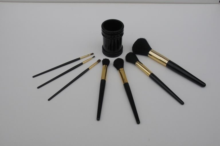 image for Set Of Seven Different Sized Soft Makeup Brushes With Upright Storage Pot. Unused VGC