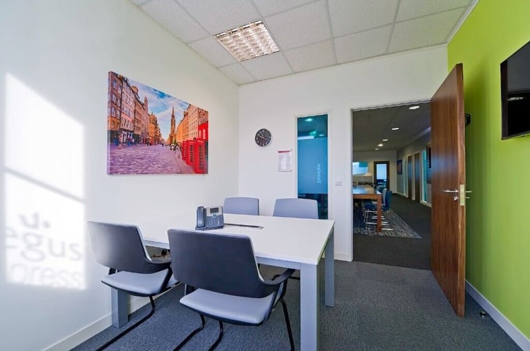 Edinburgh - EH15 3RD, 5 Work station private office to rent at Fort Kinnaird 