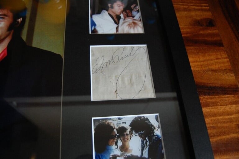 Elvis Presley signed autograph 