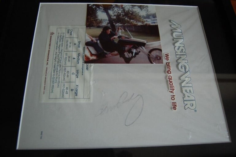 Elvis Presley signed autograph