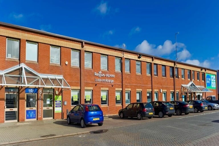 Edinburgh - EH15 3RD, 5 Work station private office to rent at Fort Kinnaird 