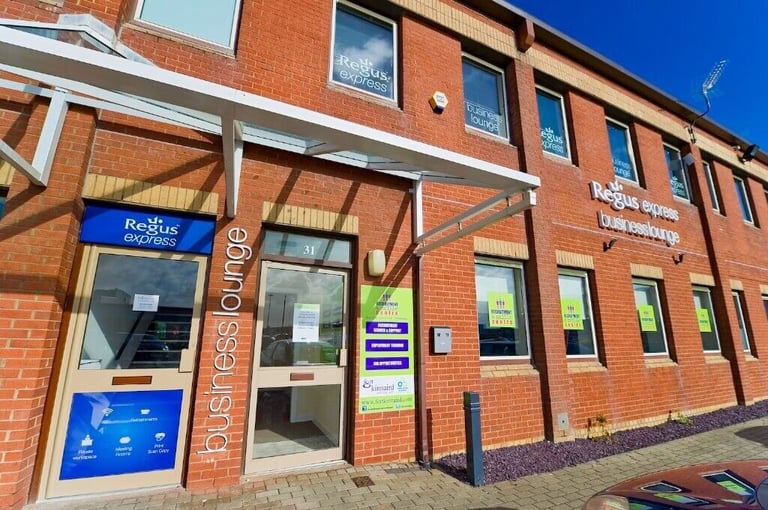 Edinburgh - EH15 3RD, 5 Work station private office to rent at Fort Kinnaird 