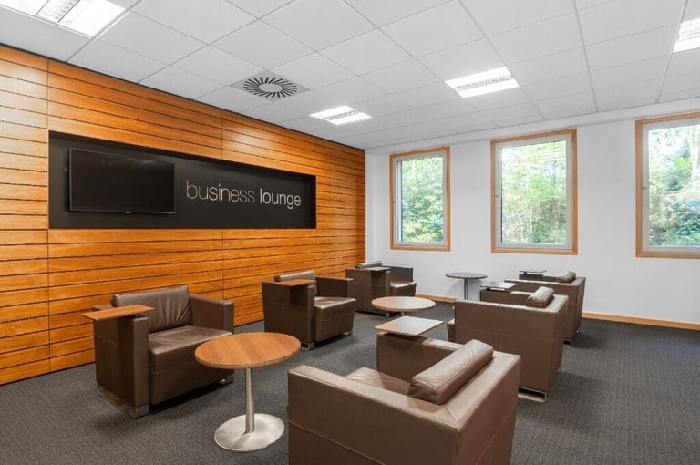 Heathrow - UB7 0EB, Serviced office to rent for 2 desk at Bath Road