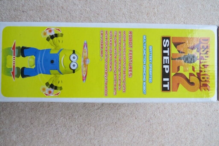Despicable Me 2 Musical Dancing Robot with Lights, Age 3+