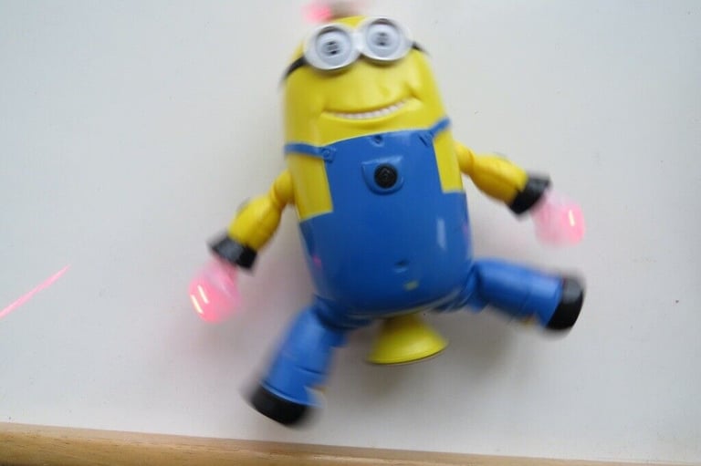 Despicable Me 2 Musical Dancing Robot with Lights, Age 3+