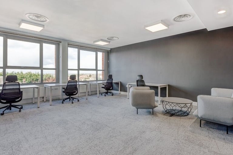 Manchester - M22 5TG, Your private office 4 desk to rent at Manchester Airport 